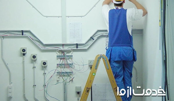 برق کشی ساختمان از کف یا سقف بهتر است؟